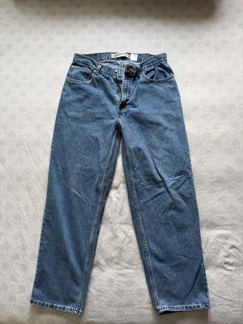 Vintage Y2K 2005 Levi's 560 Comfort Fit Baggy Tapered Jeans Blue Denim Men's